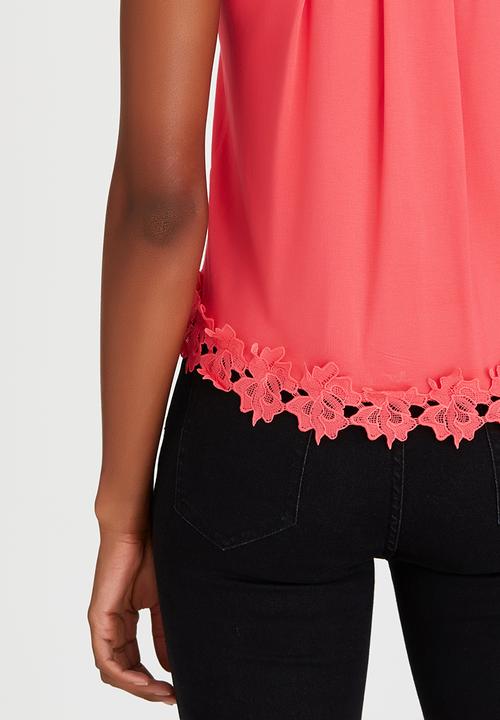edit - Cami with Back Pleat and Border Lace Coral