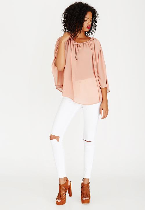 STYLE REPUBLIC - Volume Blouse Neutral