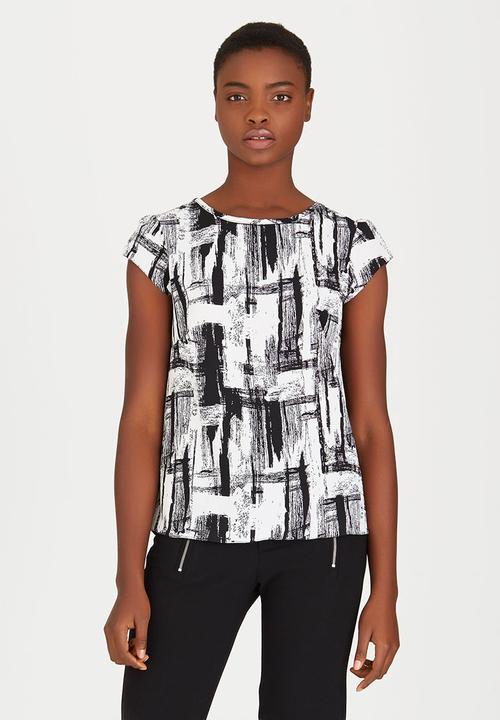 edit - Double Layer T-shirt Blouse with Back Zip Black and White