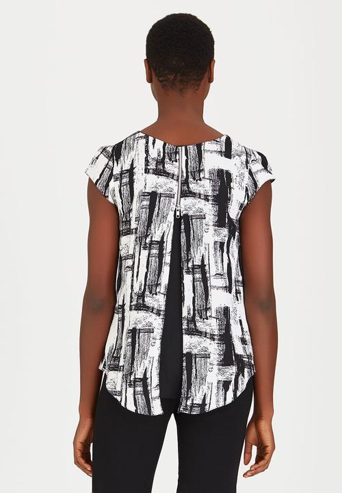 edit - Double Layer T-shirt Blouse with Back Zip Black and White