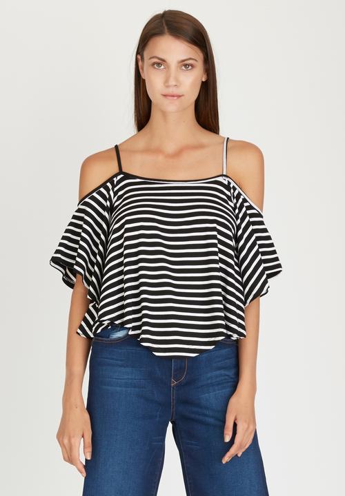 c(inch) - Cold Shoulder T-shirt Black and White