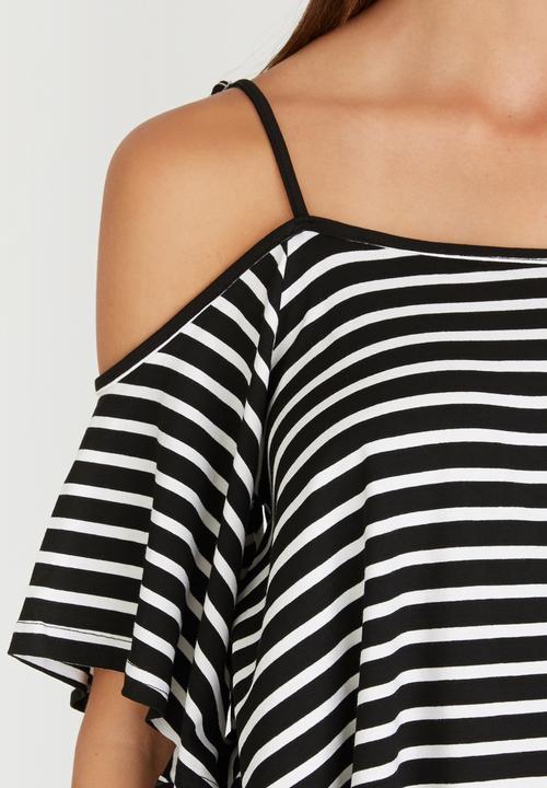c(inch) - Cold Shoulder T-shirt Black and White