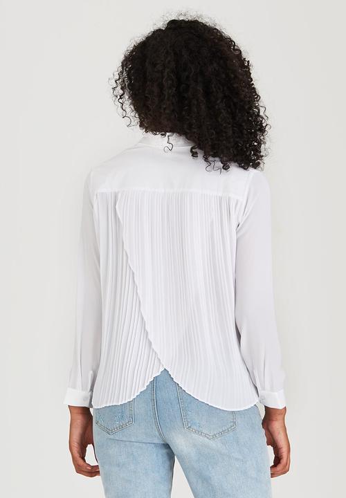 STYLE REPUBLIC - Pleated Back Shirt White