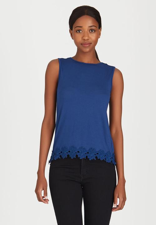 edit - Cami with Back Pleat and Border Lace Navy