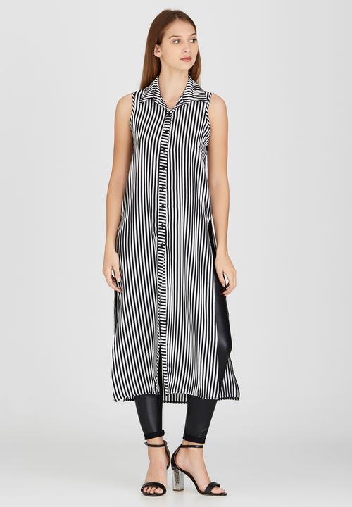 c(inch) - Shirt with Slits Black and White