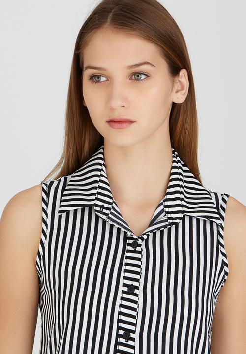 c(inch) - Shirt with Slits Black and White