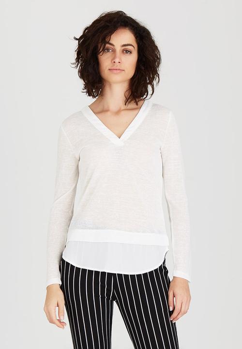 Revenge - V-neck 2-in-1 Top Milk