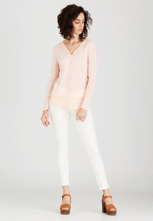 Revenge - V-neck 2-in-1 Top Pale Pink