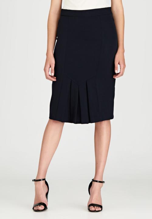edit - Front Pleat Detailed Semi-fitted Skirt Navy