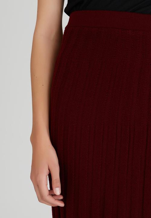 STYLE REPUBLIC - Midi Pleated Knitwear Skirt Dark Red
