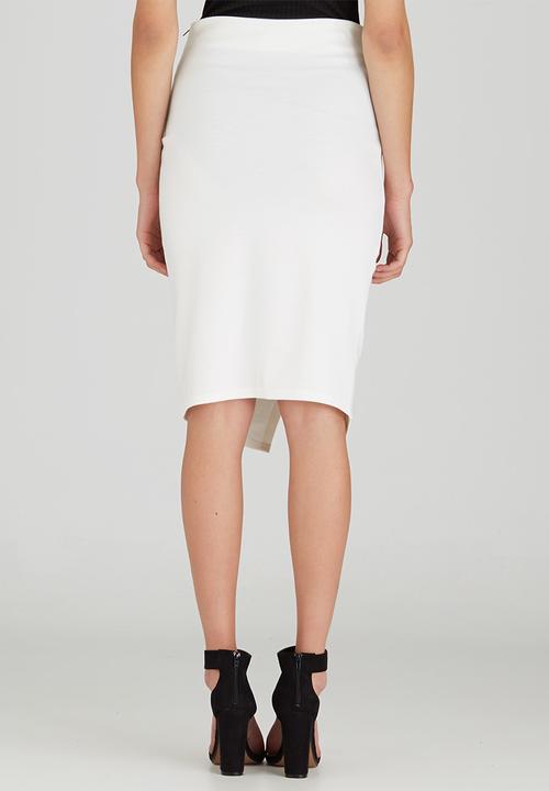 c(inch) - Asymmetrical Midi Skirt Milk