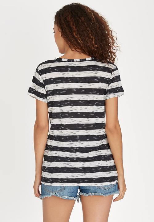 Roxy - Striped V-neck Tee Black and White