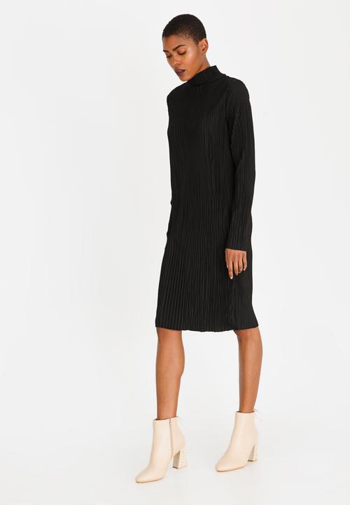 Vero Moda - Plisse Long Sleeve Dress Black