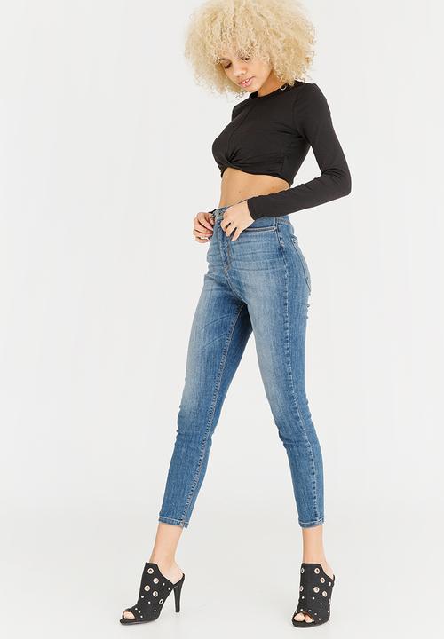 c(inch) - Cross Front Crop Top Black