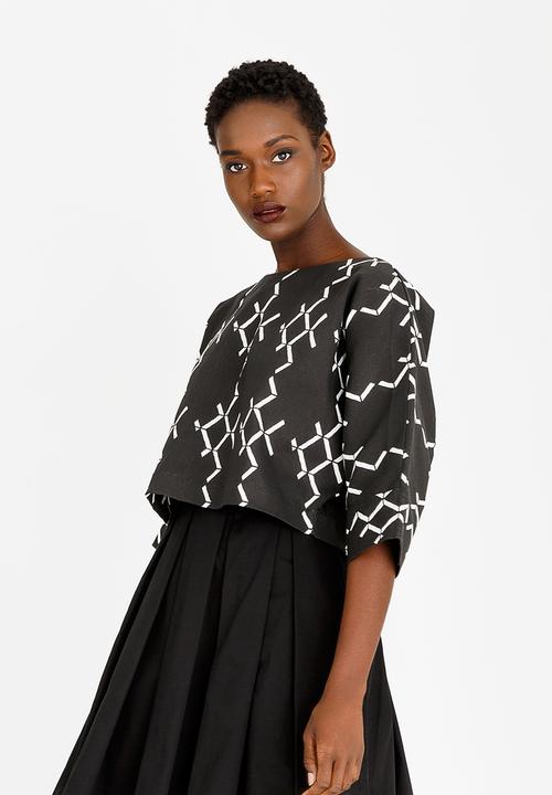 Chulaap - 3/4 Sleeve Diamond Print Box Top Black and White