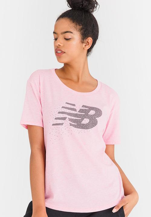 New Balance  - Tech SS Graphic T-shirt Mid Pink