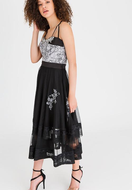 Judith Atelier - Embroidered Flared Skirt Black