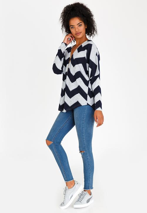 Revenge - Zig Zag Print Top Navy