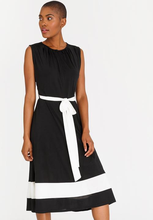 edit - Colourblock Flared Dress Black and White