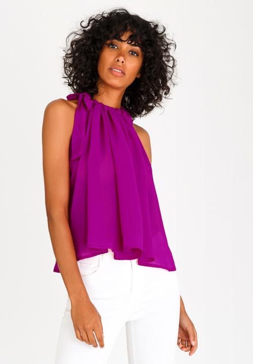 STYLE REPUBLIC - Halter Neck Cami Magenta