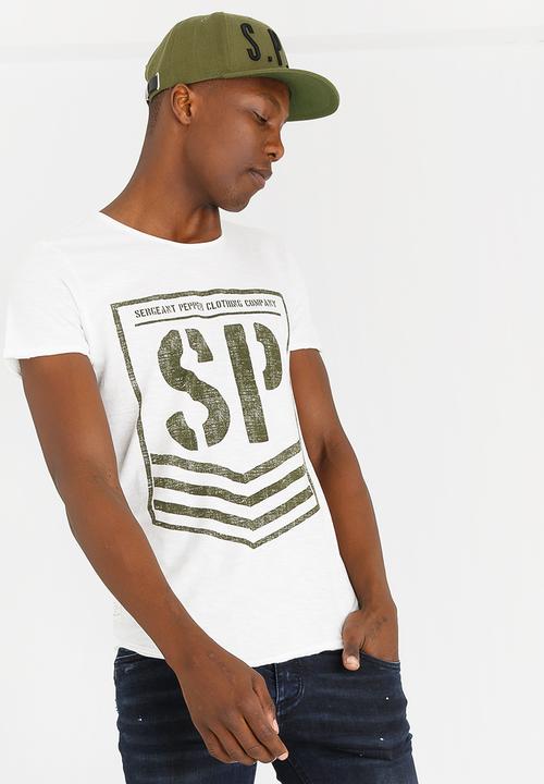S.P.C.C - Chevron Shield Tee Off White