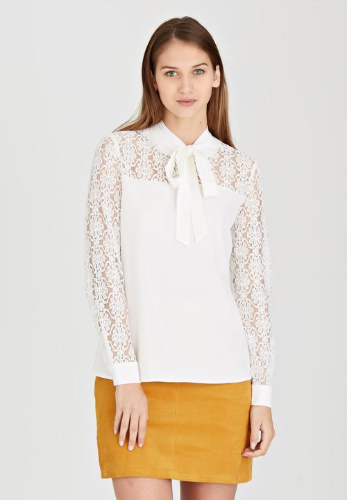 Fashion Union - Marie Lace Sleeve Blouse White