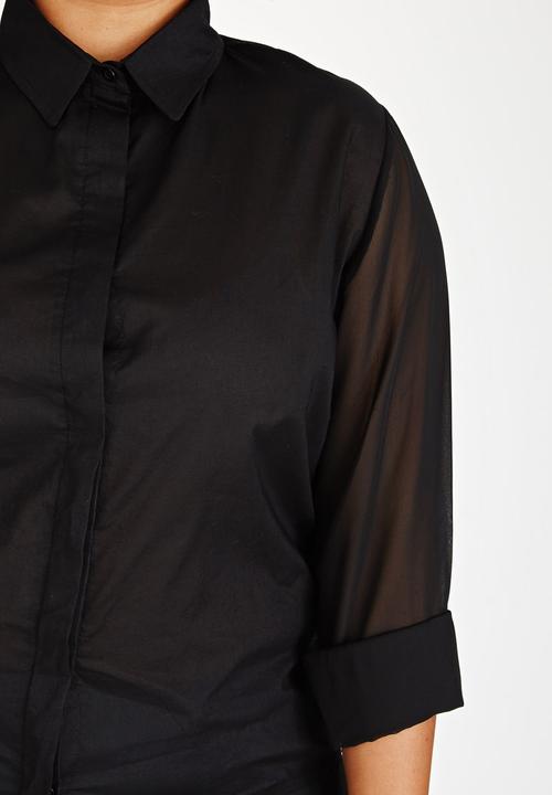 STYLE REPUBLIC PLUS - Longer Length Shirt Black