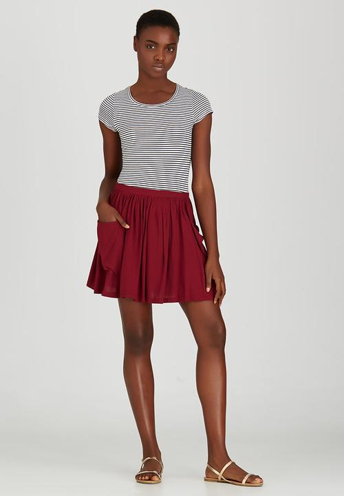 c(inch) - Boho Volume Mini Skirt Dark Red