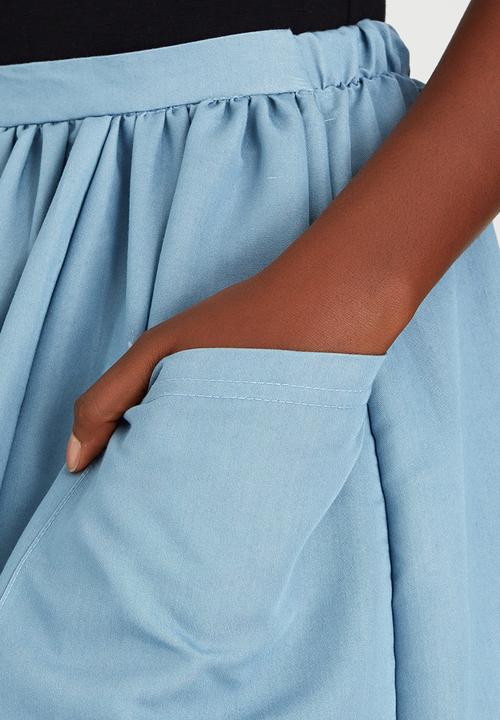 c(inch) - Boho Volume Mini Skirt Pale Blue