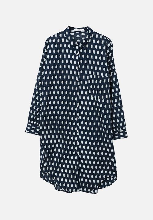 MANGO - All-over print longer length shirt - navy & white