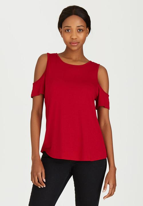 c(inch) - Cold Shoulder T-Shirt Dark Red