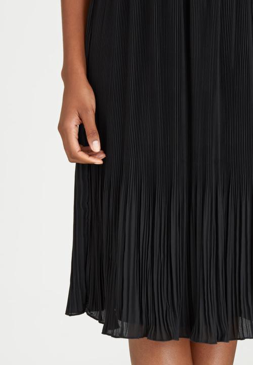edit - Pleated Chiffon Skirt Black