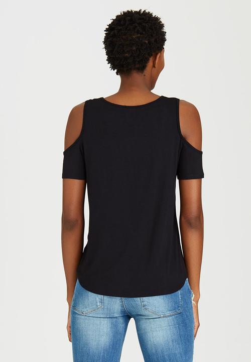 c(inch) - Cold Shoulder T-Shirt Black