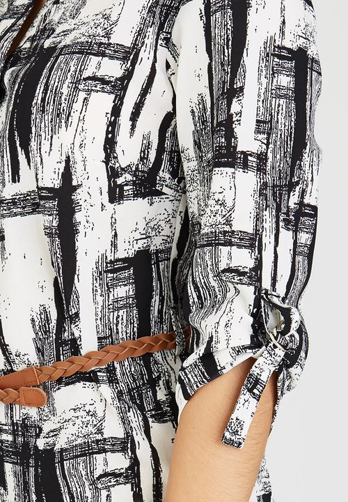 edit - Tunic with Roll-up Sleeve Detail Black and White