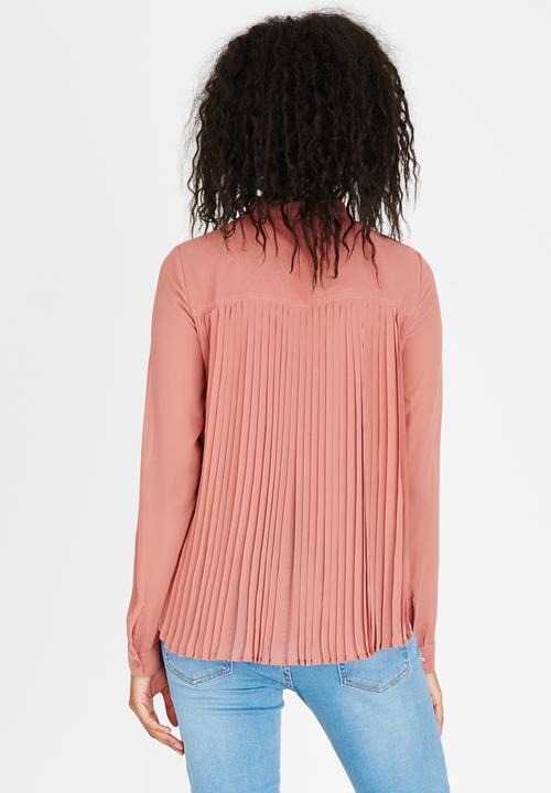 ONLY - Sybilla Long Sleeve Pleated Top Pale Pink