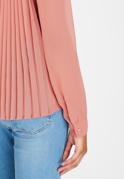 ONLY - Sybilla Long Sleeve Pleated Top Pale Pink
