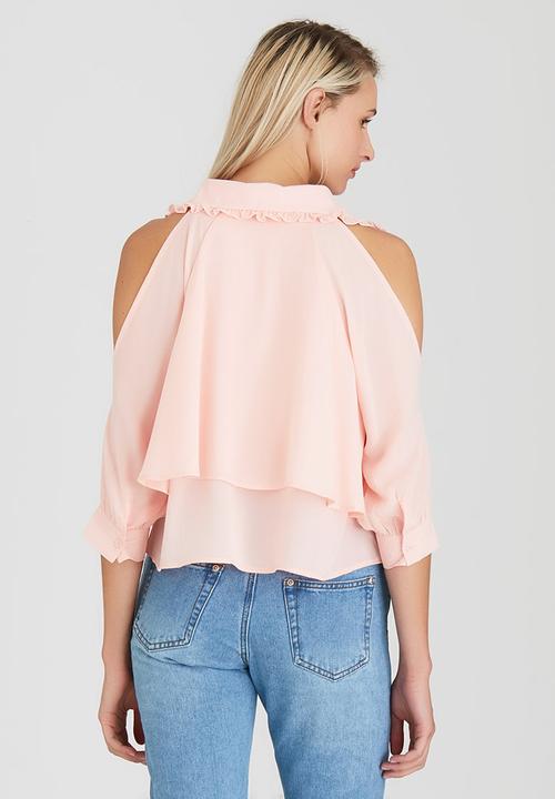 BoohooDNU - Cold Shoulder Blouse Mid Pink