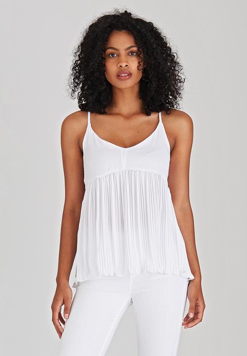 STYLE REPUBLIC - Pleated Cami White