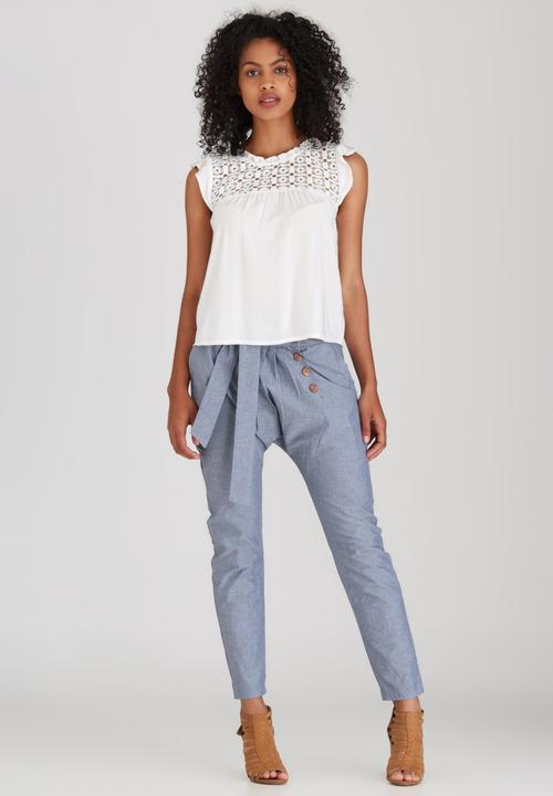 Sitting Pretty - Mara Frill Sleeve Top Milk
