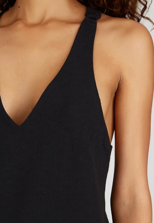 STYLE REPUBLIC - Cross Back Cami Black