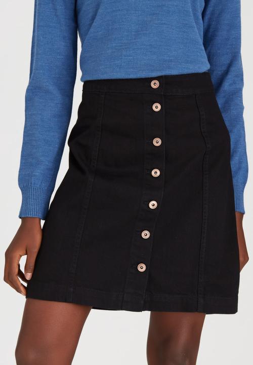 STYLE REPUBLIC - Longer A-Line Mini Skirt Black