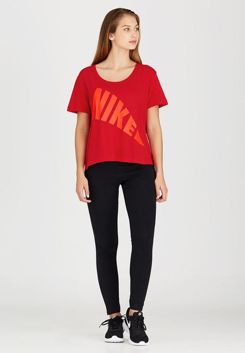 Nike - Nike Sportswear Top Red