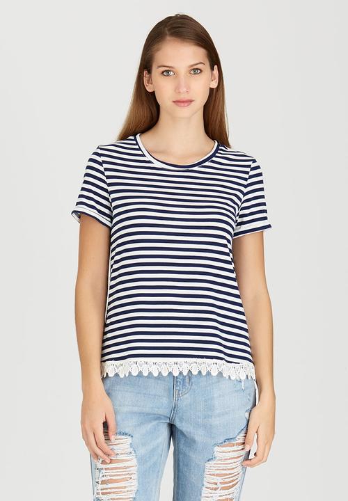c(inch) - T-shirt with Lace Trim Navy