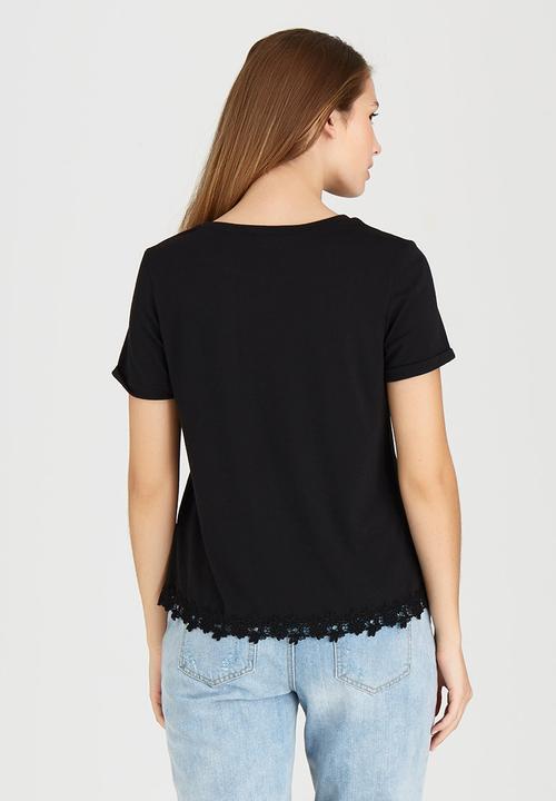 c(inch) - T-shirt with Lace Trim Black