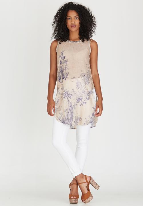G Couture - Sleeveless Casual Long Top Neutral