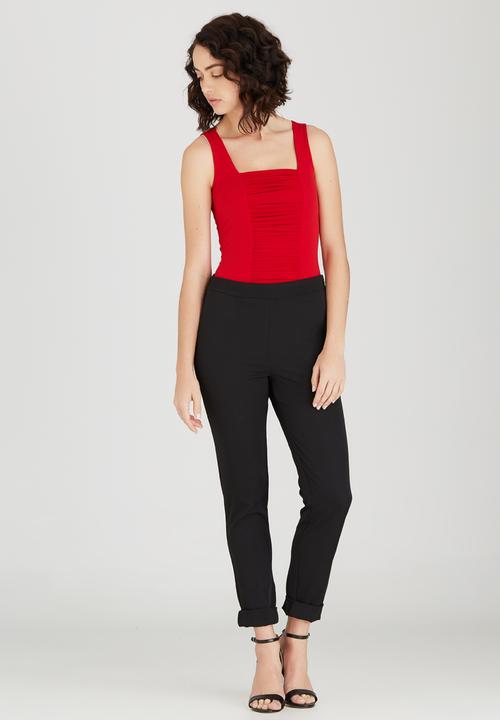 STYLE REPUBLIC - Square Neck Bodysuit Red