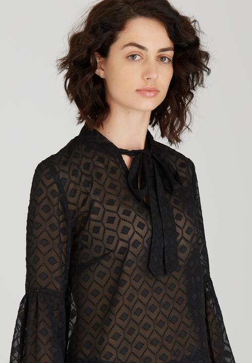 STYLE REPUBLIC - Kitty Bow Blouse Black