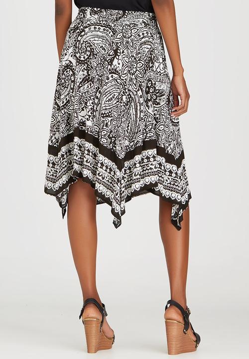 edit - Handkerchief Hem Skirt Black and White