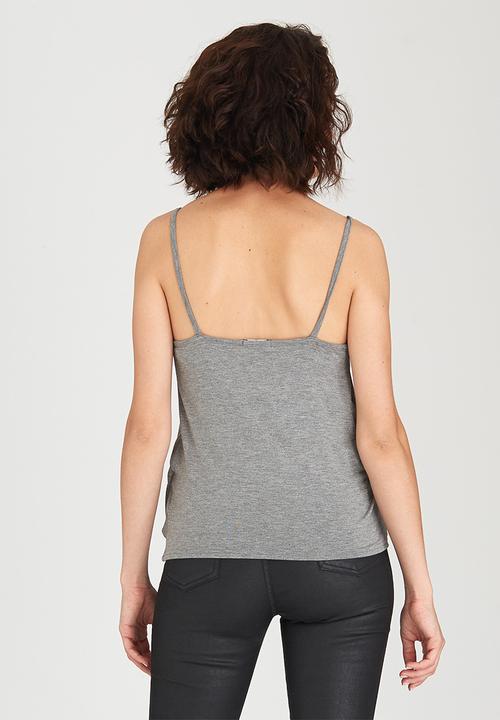 STYLE REPUBLIC - Cross Over Drape Cami Grey