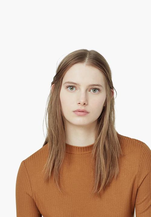 MANGO - Ribbed Side Slit Top Camel